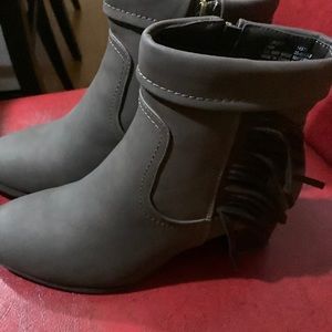 Comfortview Black fringed Boots size 8W